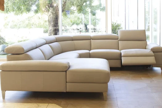 MEGAN di Nicoletti Home | Divani e poltrone